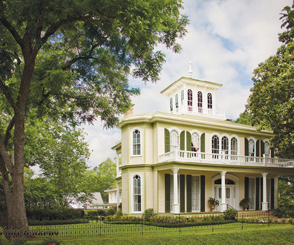 Jefferson Tours Give Visitors A Look Back in Time